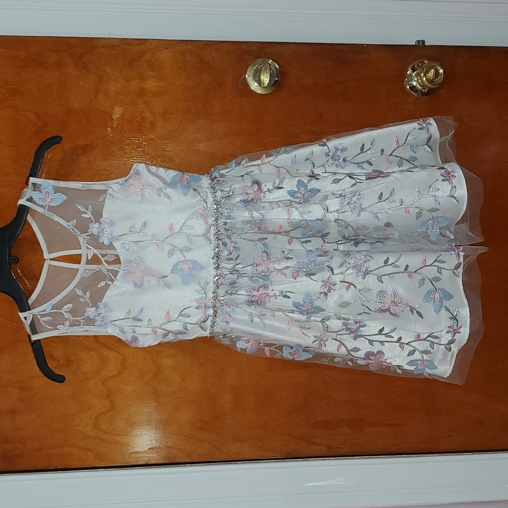 Rare Editions White Floral Dress